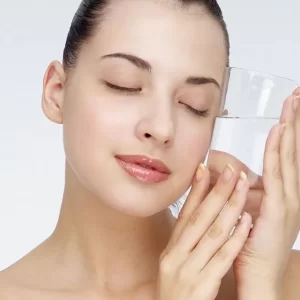 Uống nước tinh khiết tốt cho da và cơ thể